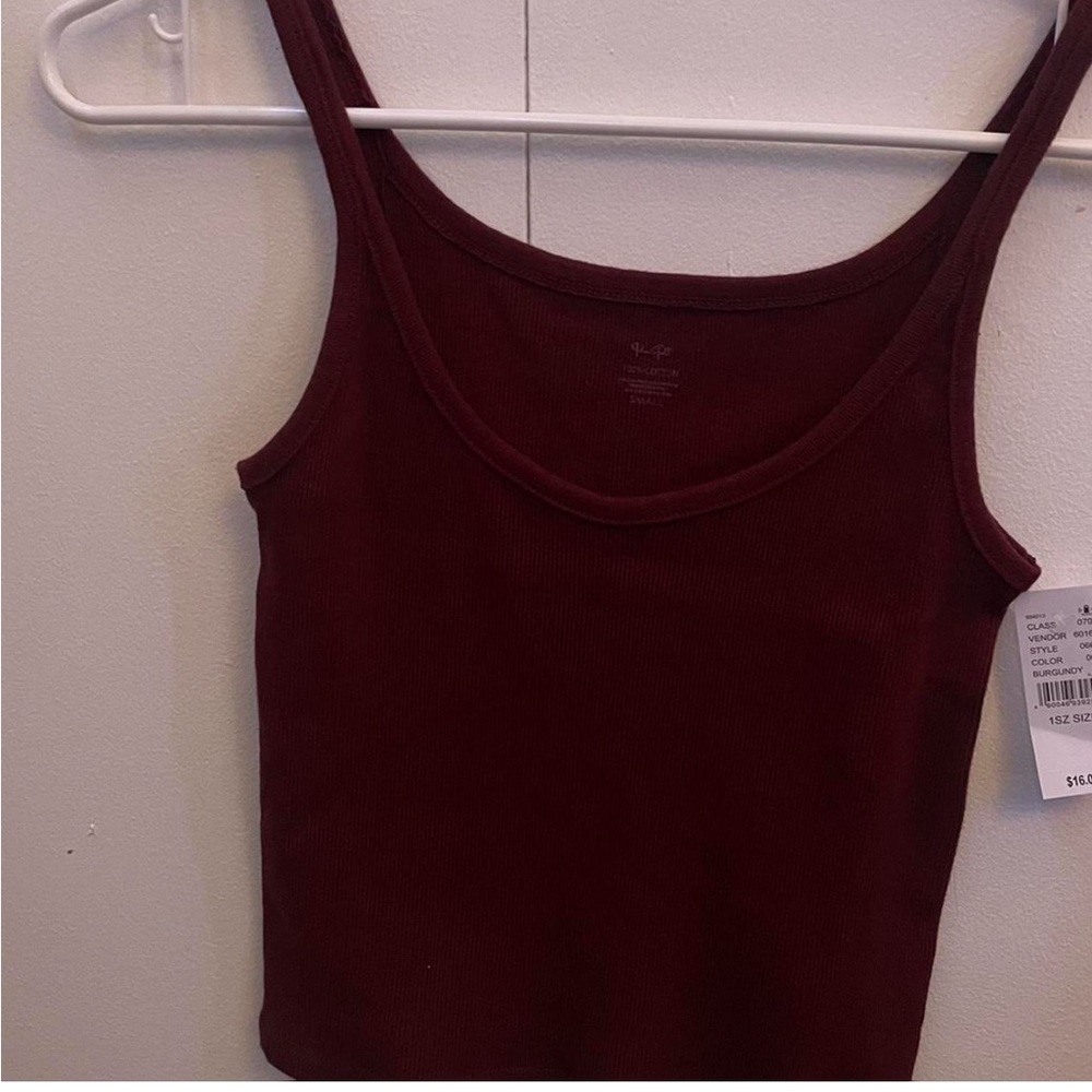 brandy melville unworn burgundy tank
